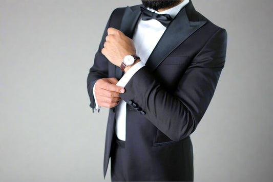 Schwarzer Spitzrevers Smoking